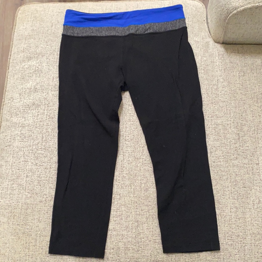 Lululemon Wunder Under crop leggings